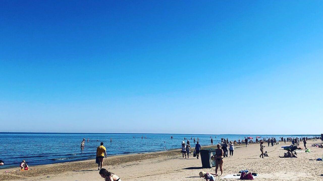 Kilometerlange Ostsee-Strände gibt es vor den Toren von Riga